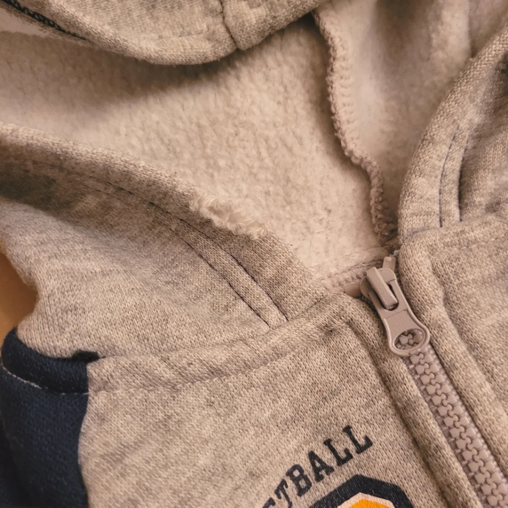 Vintage 1990s Y2K Disney Winnie the Pooh zip-up infant hoodie hooded sweatshirt